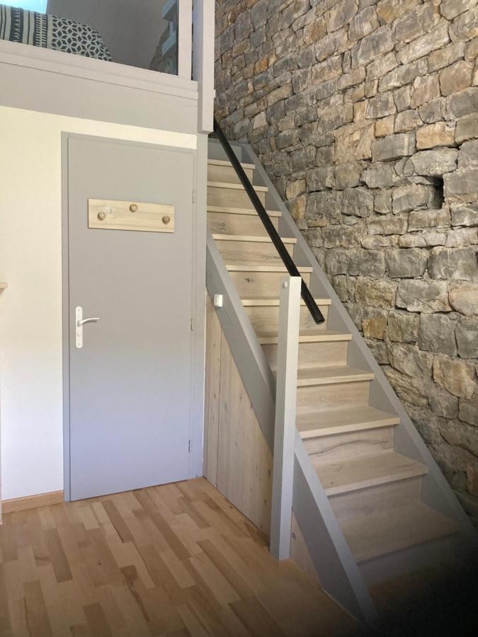 La Chambre Des Bobines Montigny-sur-l'Ain Exterior foto